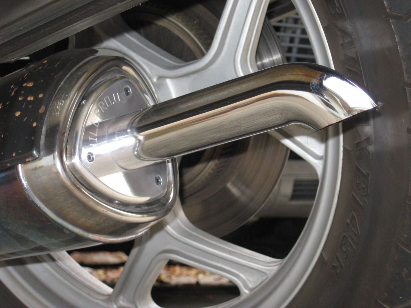 k75 exhaust